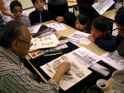 Hiroshi Yamamoto discusses composition with students