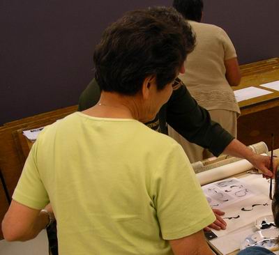 Helpful suggestion on brush stroke from Roslyn Levin